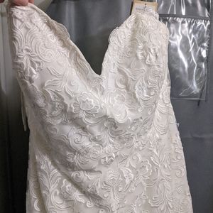 Ashley & Justin wedding dress